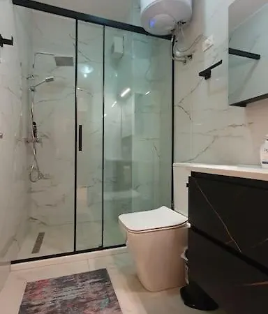 Luxury At Marini's Apartmán Tirana