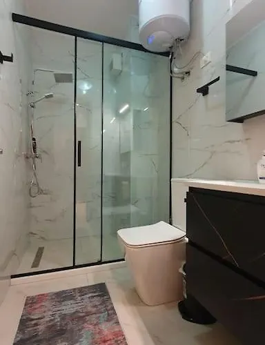 Luxury At Marini's 公寓 地拉那